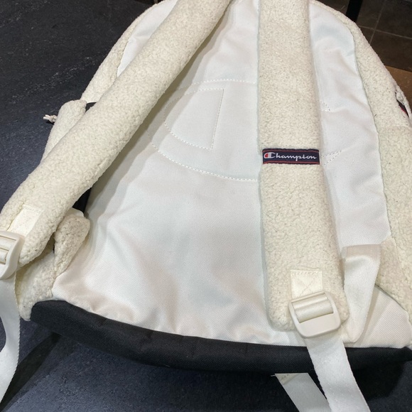 Champion backpack - Picture 2 of 4